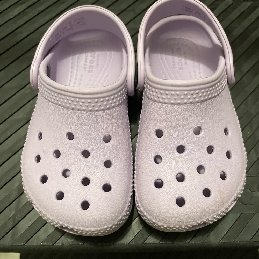 Toddler Crocs lavender size 7